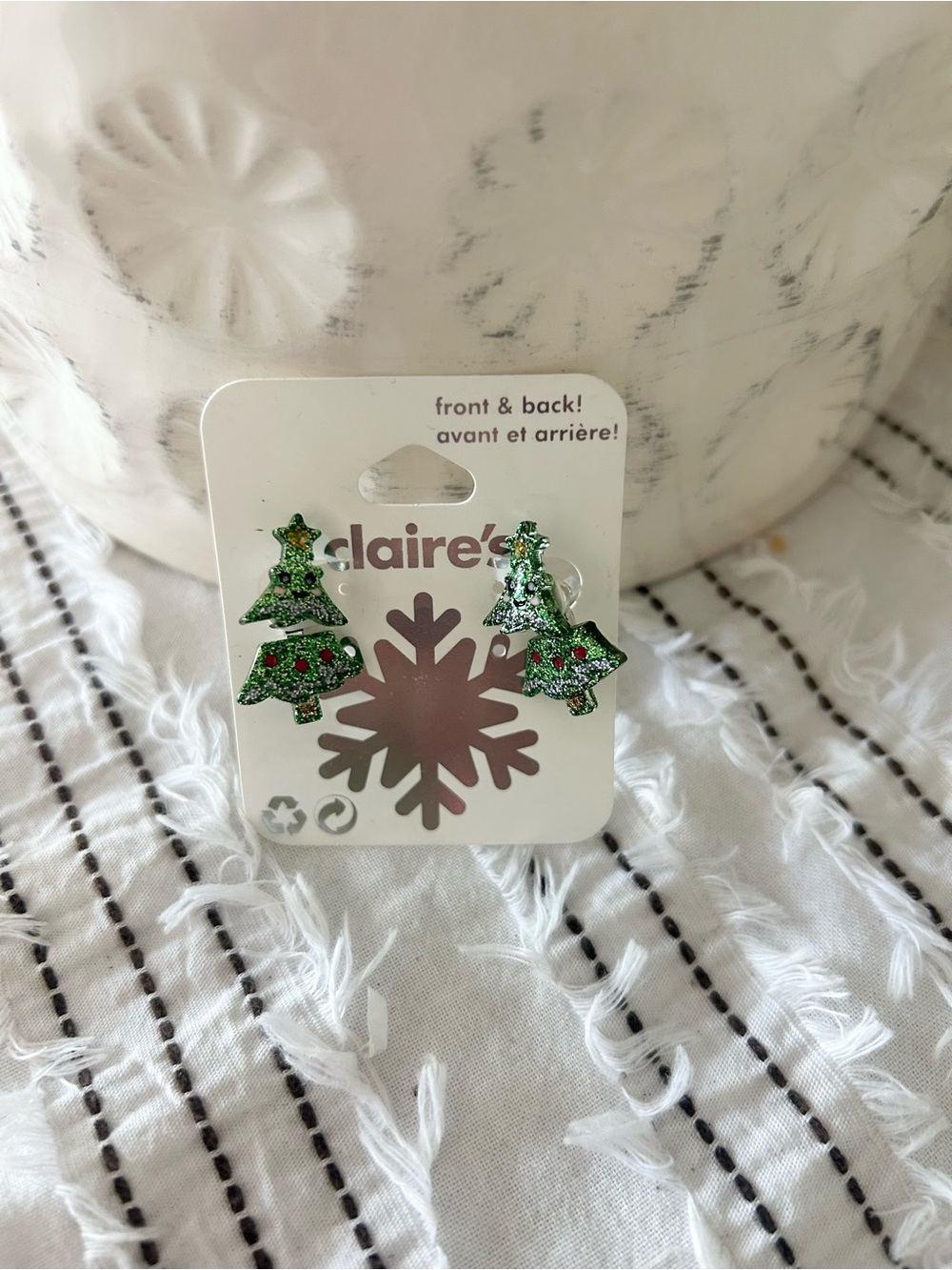 ⭐️ NEW Claire’s Let It Glow Christmas Tree Earrings Green Red Glitter Holiday